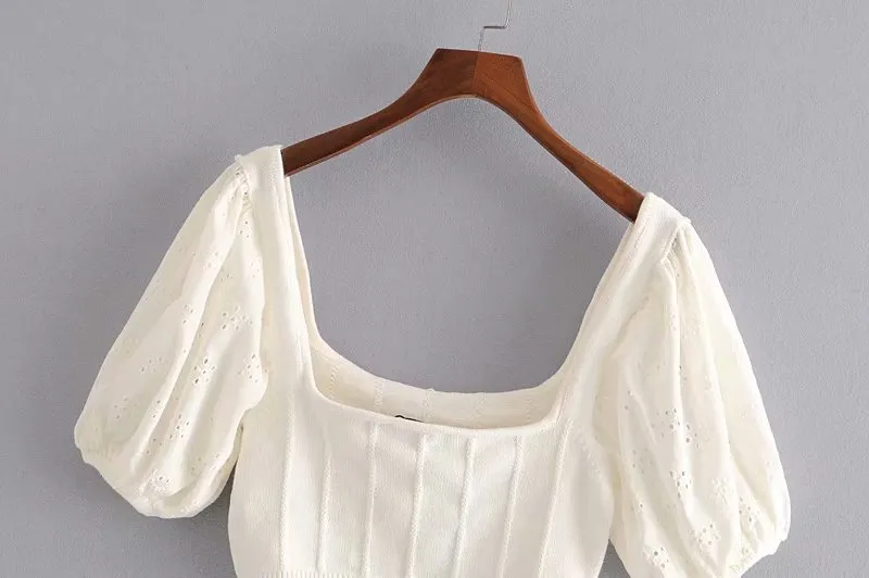 HOLLOW EMBROIDERED CROP TOP